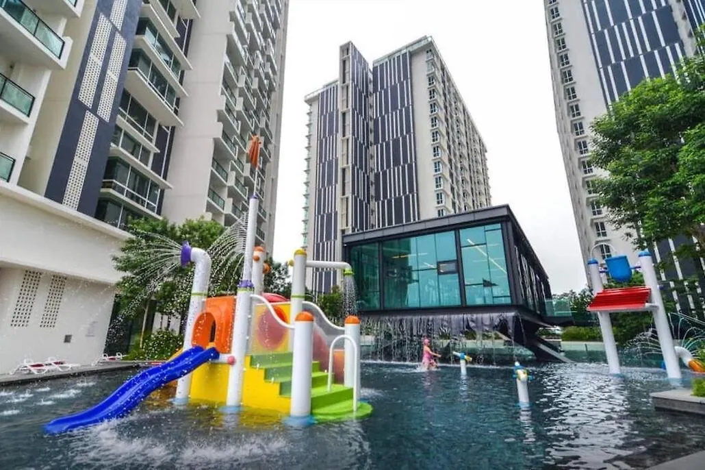 Cozy 3-Bedroom Apartment With Swimming Pool Malacca